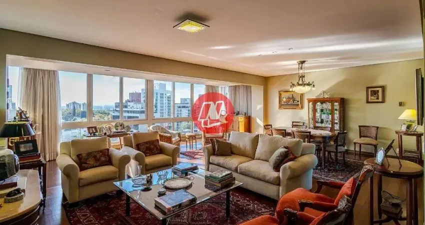 Apartamento luxuoso de 257 m²,3 dormitórios, suíte e 2 vagas.;