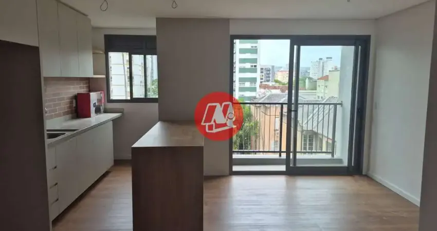 Apartamento iluminado com suíte a passos da redenção – farroupilha