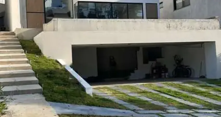 Casa em Condomínio para Venda em Santana de Parnaíba, Tamboré, 3 dormitórios, 3 suítes, 4 banheiros, 6 vagas