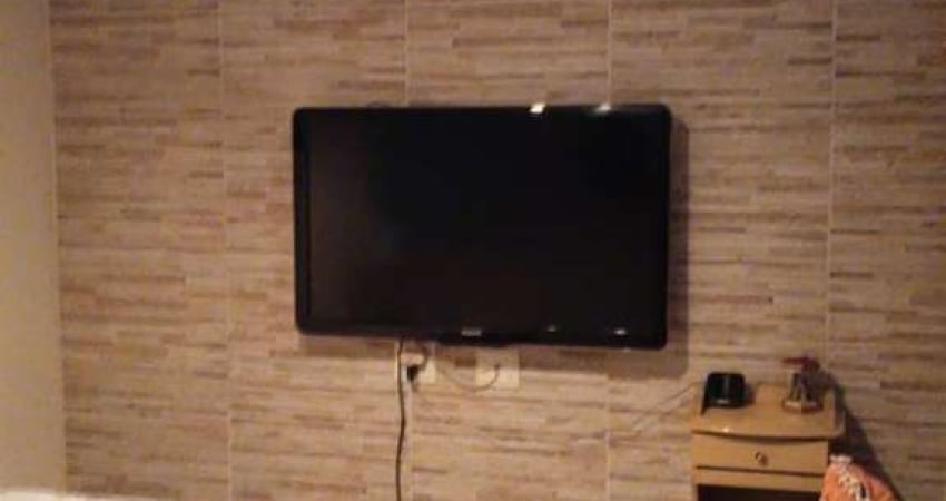 Sobrado para Venda em Carapicuíba, Vila Sul Americana, 3 dormitórios, 1 suíte, 2 banheiros, 4 vagas