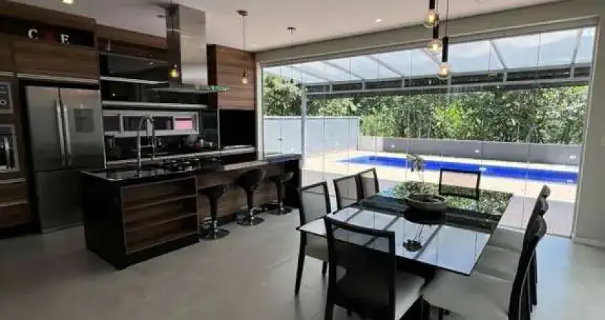 Casa em Condomínio para Venda em Santana de Parnaíba, Sítio do Morro, 3 dormitórios, 3 suítes, 5 banheiros, 4 vagas