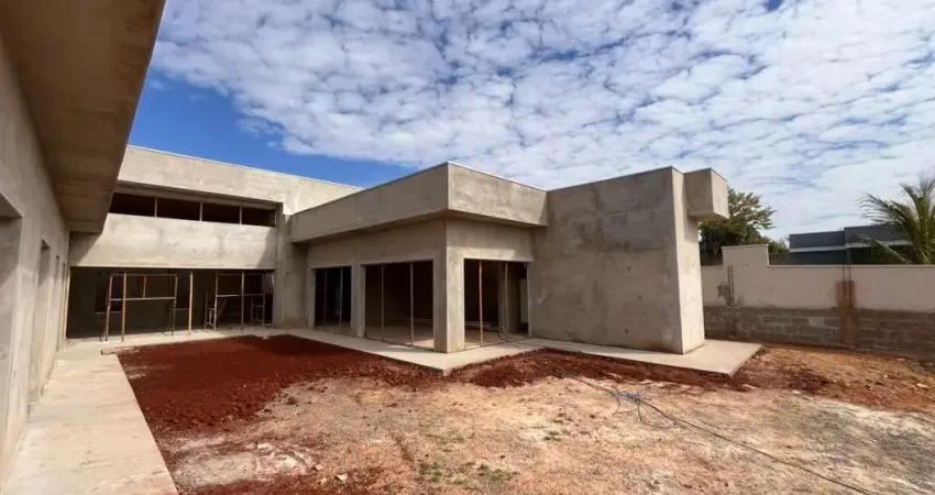 Casa em Condomínio para Venda em Tatuí, Residencial Ecopark, 3 dormitórios, 1 suíte, 4 banheiros, 5 vagas