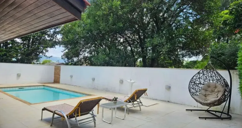 Casa em Condomínio para Venda em Santana de Parnaíba, Alphaville, 5 dormitórios, 3 suítes, 6 banheiros, 8 vagas