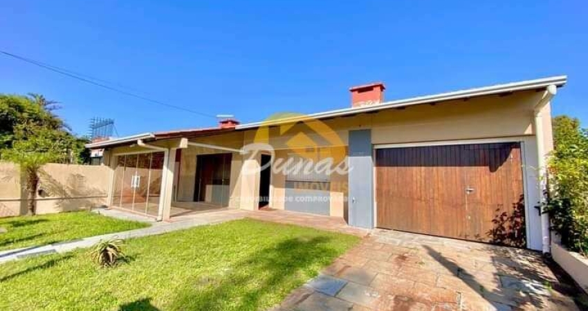Casa com 6 quartos à venda na Zona Nova, Tramandaí 