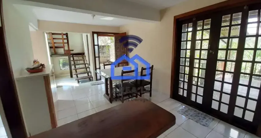 Casa à venda no bairro Capricórnio - 3 dormitórios, sendo uma suíte, banheiro, sala, cozinha e 1 va