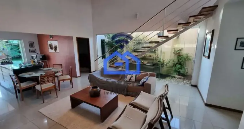 Sobrado à venda no bairro Pontal de Santa Marina - 4 dormitórios, sendo 1 suíte, sala com 2 ambient