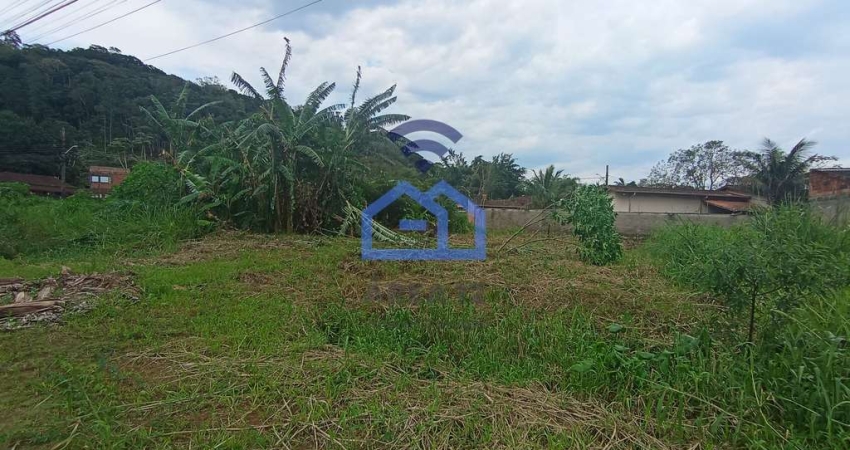 Terreno plano com 360m² à venda em ótima localização no  Capricórnio III na cidade de Caraguatatuba