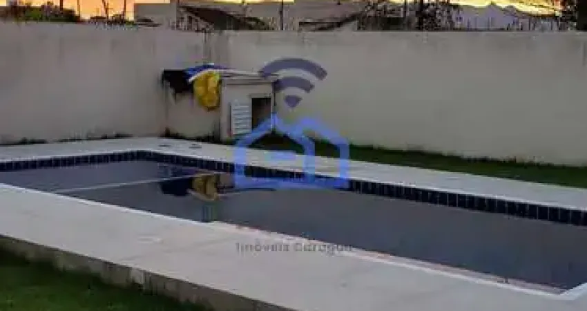 Casa à venda no bairro Pontal de Santa Marina em Caraguatatuba, SP - 03 dormitórios, 01 suíte, 03 v