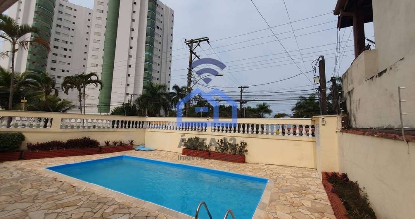 Sobrado em condomínio à venda no bairro Prainha - com 2 suítes, sala, cozinha, banheiro e 1 vaga na