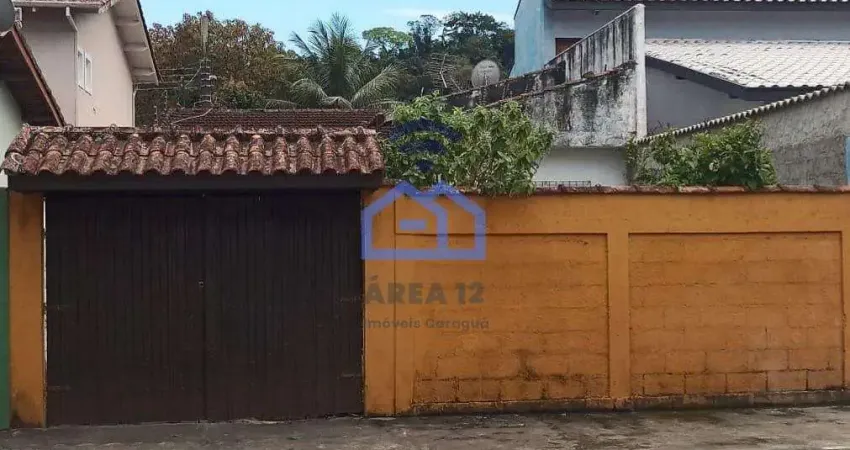 Casa à venda no bairro Estrela d'Alva em Caraguatatuba, SP - Região central da cidade!