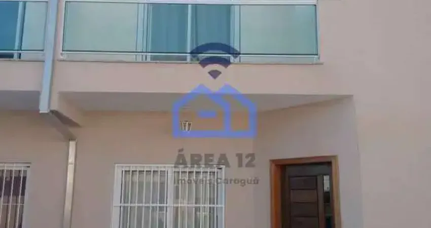 Sobrado em condomínio à venda a apenas 200m da praia no bairro do Porto Novo em Caraguatatuba, SP