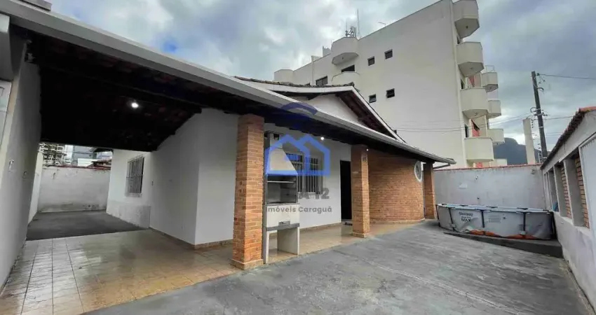 Casa à venda a uma quadra da praia no bairro do indaiá em caraguatatuba, sp