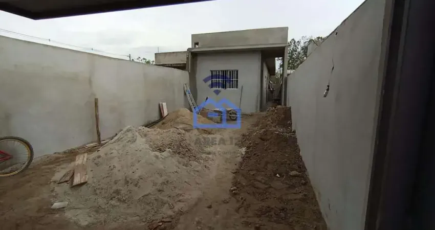 Casa com 2 quartos à venda no Balneário dos Golfinhos, Caraguatatuba