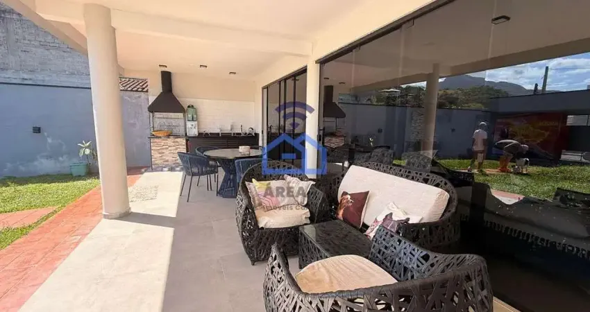 Casa com 3 quartos à venda no Centro, Caraguatatuba