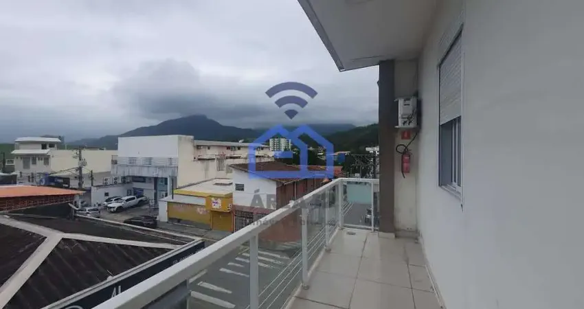Casa comercial para alugar no Centro, Caraguatatuba