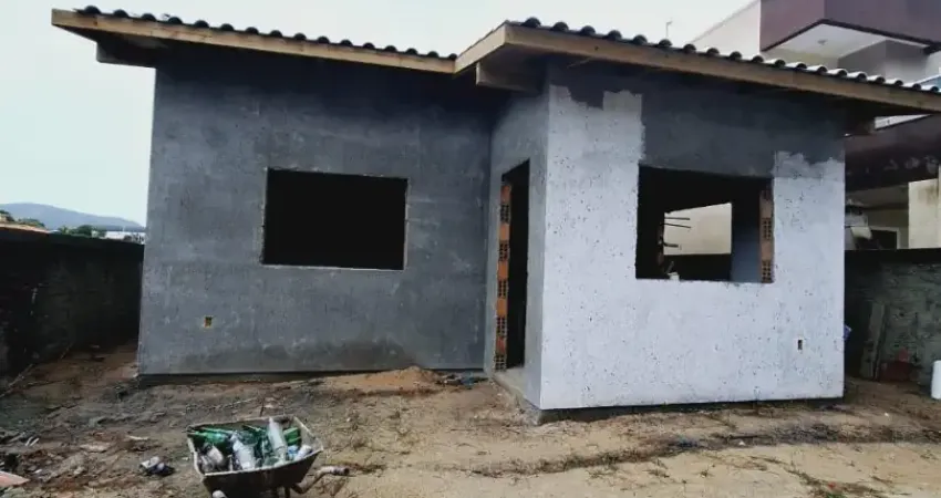 Casa térrea em construção, com 02 dormitórios, à venda no rio vermelho!!!