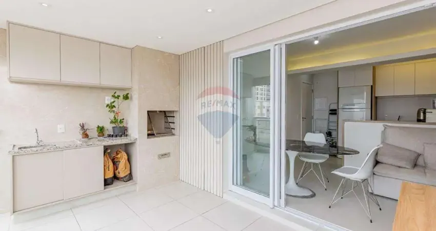 Apartamento reformado no coração da vila mascote com 2 vagas de garagem