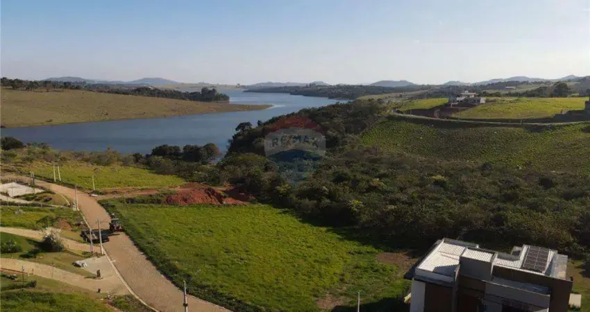 Viva o paraíso na Represa de Joanópolis! Seu refúgio de tranquilidade está aqui no Terreno G4 do Terras Dujoa. Contate o Consultor Alexandre