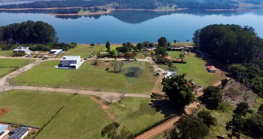 Terreno de 1000 metros na represa de piracaia no empreendimento ponta das castanheiras