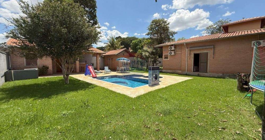 Chácara no Bairro Santa Rita - Piracicaba - 3 dorm, 2 suítes,  Ar-condicionado, armários planejados, piscina e churrasqueira