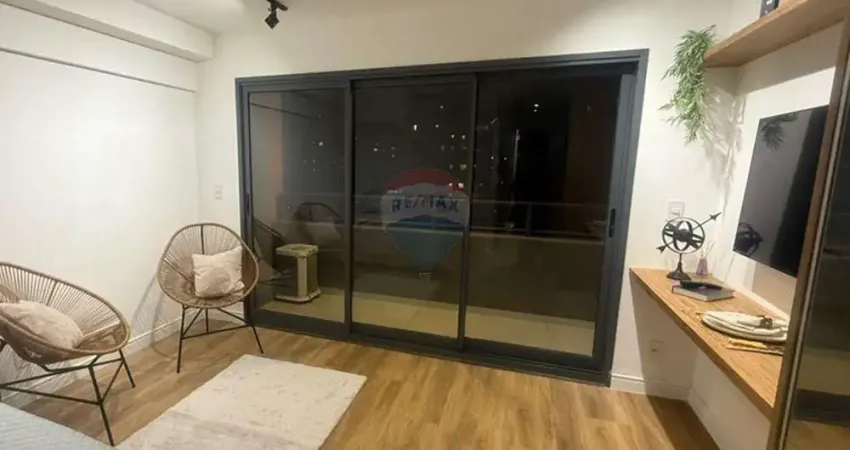 Studio moderno e mobiliado em localização estratégica – 27m² com varanda