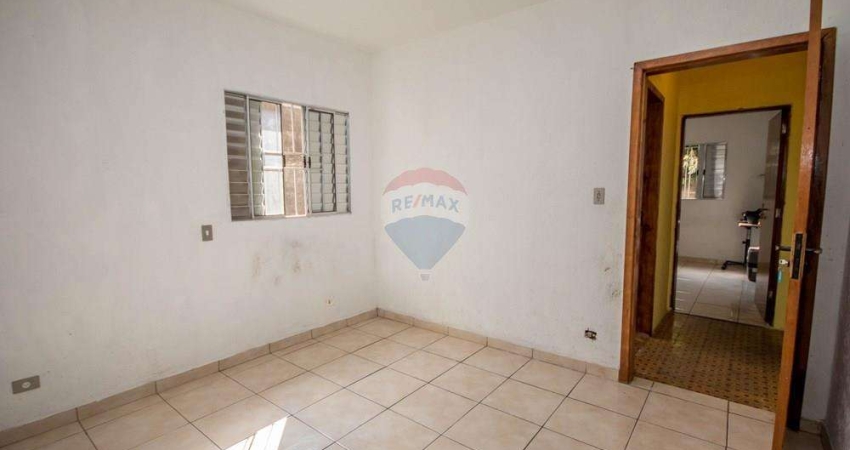 SOBRADO COM 2 DORMS SENDO 1 SUITE 1 VAGA E EDICULA NOS FUNDOS