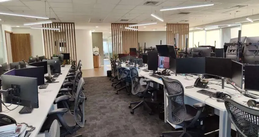 Conjunto comercial completamente mobiliado em pinheiros! localização privilegiada!