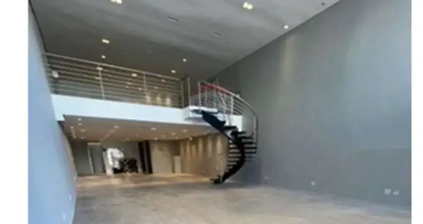 Imóvel comercial ou residencial com 750m² em localização privilegiada na água fria!