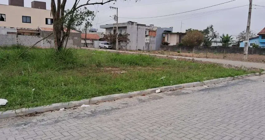 Terreno à venda no Itacolomi, Balneário Piçarras