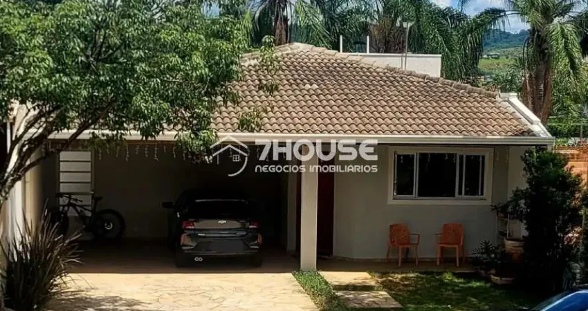 Casa em condomínio à venda em Valinhos-SP, Vila Capuava! 3 quartos, 1 suíte, 2 salas, 3 banheiros, 4 vagas de garagem, 137m²!