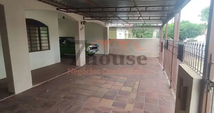 Casa à venda em Paulínia-SP, Jardim Fortaleza. 3 quartos, 1 suíte, 2 salas, 3 banheiros, 3 vagas, 150m².
