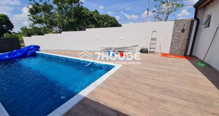 Chácara à venda em Campinas-SP, no bairro Jardim do Lago: 2 quartos, 1 suíte, 2 banheiros, 104m² de área!