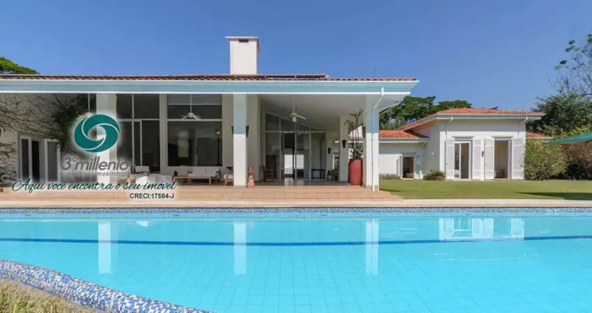 Linda casa térrea Vila de São Fernando Golf -4 suítes, piscina!