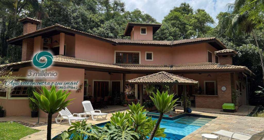 Casa Venda no Cond. Forest HIlls, 4 suítes. piscina, paisagismo