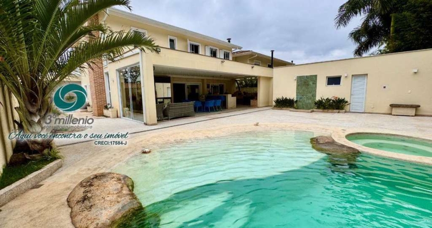 Casa Linda a venda Orvalho Granja Viana - 3 suítes, piscina