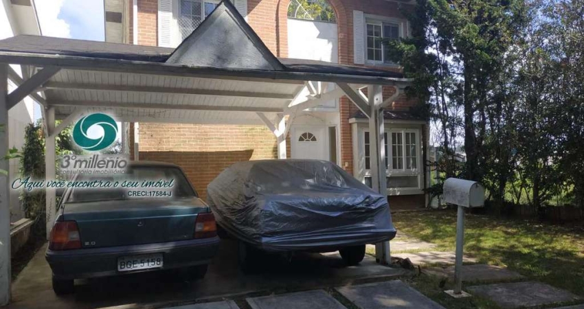 Casa para locação na Granja Viana - 4 suítes, piscina e quintal