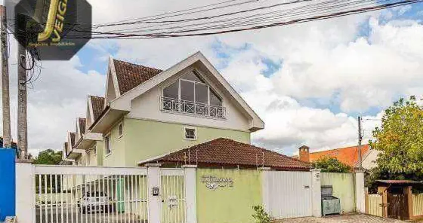 Sobrado com 3 dormitórios à venda, 154 m² por R$ 900.000,00 - Boqueirão - Curitiba/PR