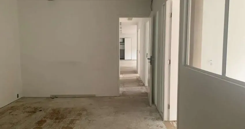 Conjunto comercial na região da Berrini. Classif BB