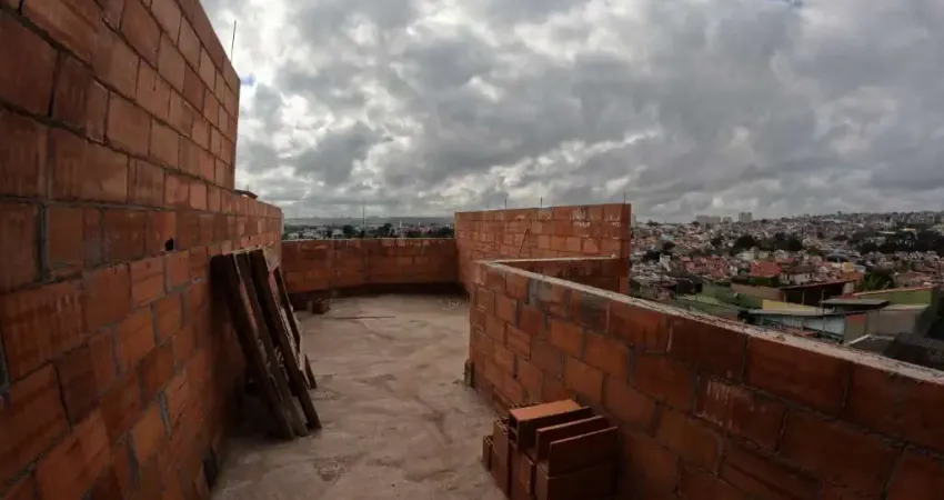 Apartamento sem condomínio com 2 dormitórios. possui 1 vaga de garagem.