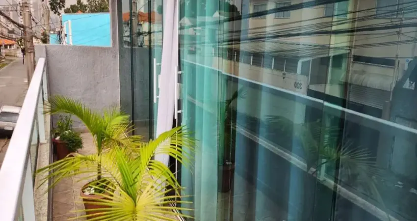 Imperdível sobrado à venda em santo andré-sp, bairro santa maria, com 3 quartos, 1 banheiro, 2 vagas de garagem e 136m² de área.