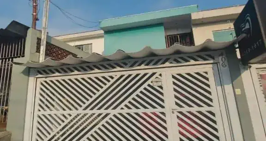 Imperdível Sobrado na Vila Curuçá: 3 Quartos, 2 Suítes, 3 Banheiros, 2 Vagas de Garagem - 150m² em Santo André-SP