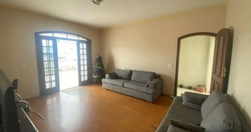 Sobrado à venda no parque américa 3 domitórios 3 suites 152m²