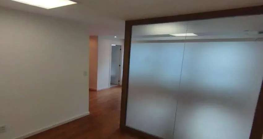 Conjunto comercial para venda ou locação em Pinheiros.