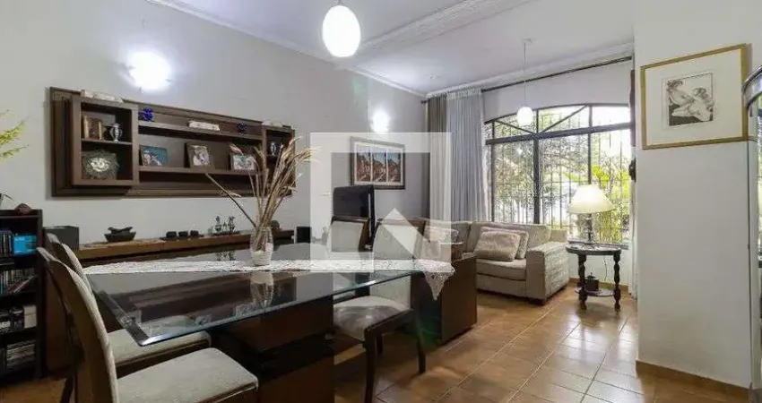 Casa à Venda - Bosque da Saúde, 3 Quartos,  140 m2