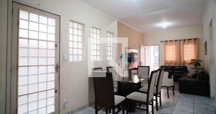 Casa à Venda - Ermelino Matarazzo, 3 Quartos,  250 m2