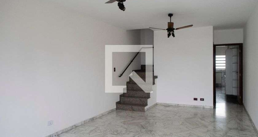 Casa à Venda - Água Fria, 3 Quartos,  200 m2