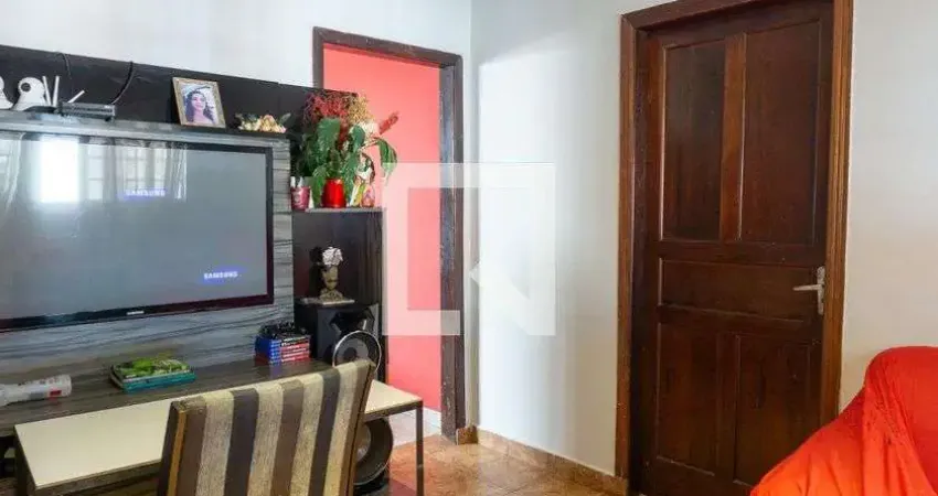 Casa à Venda - Jaguaré, 2 Quartos,  200 m2
