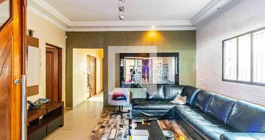 Casa à Venda - Jardim Éster Yolanda, 3 Quartos,  297 m2