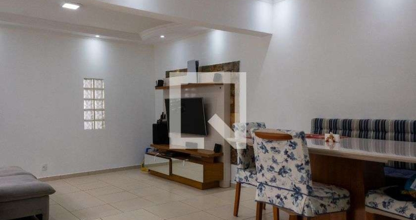 Casa à Venda - Vila Santa Clara, 3 Quartos,  162 m2