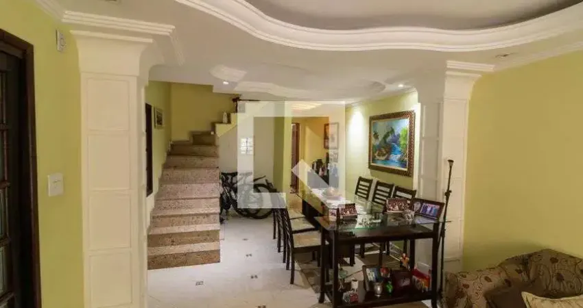 Casa à Venda - Vila Guilhermina, 3 Quartos,  80 m2